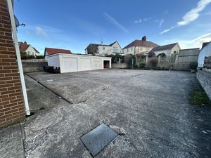 Photo 15- click for photo gallery